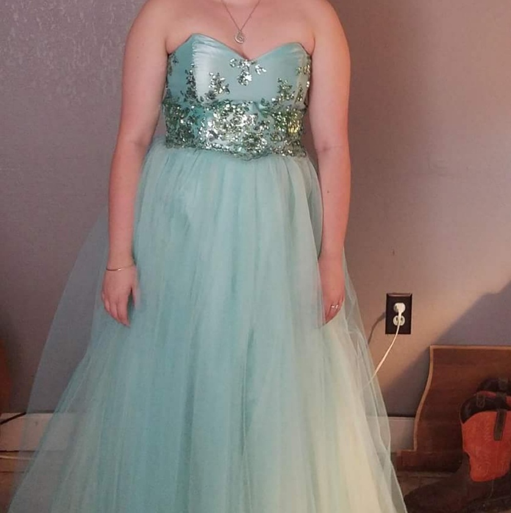 Blue/green formal strapless dress